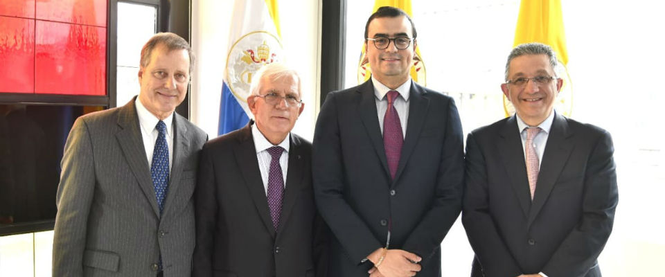 Estudiantes de Bogotá tienen nuevo laboratorio para capacitación en innovación e industrias de la cuarta revolución industrial Estudiantes de Bogotá tienen nuevo laboratorio para capacitación en innovación e industrias de la cuarta revolución industrial