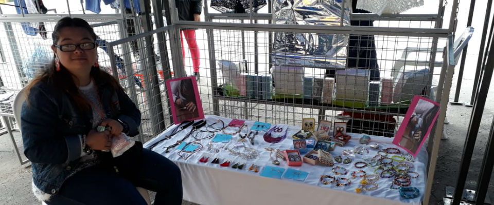 ‘Jessy’, la diseñadora con síndrome de Down que en Navidad cumplió el sueño de vender sus creaciones “online” ‘Jessy’, la diseñadora con síndrome de Down que en Navidad cumplió el sueño de vender sus creaciones “online”